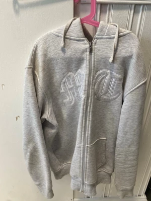 Tuttolente Tracksuit - Tuttolente tracksuit både zippen och byxorna kommer med