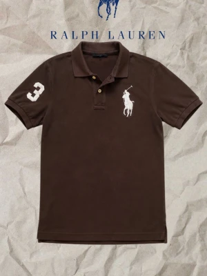 Ralph lauren piké  - Säljer nu denna piké från Ralph lauren i storlek M, den är i perfekt skick. Kan fraktas redan idag 💯