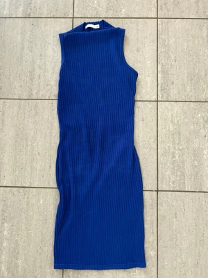 Tight kort klänning  - Tight kort klänning strl xs