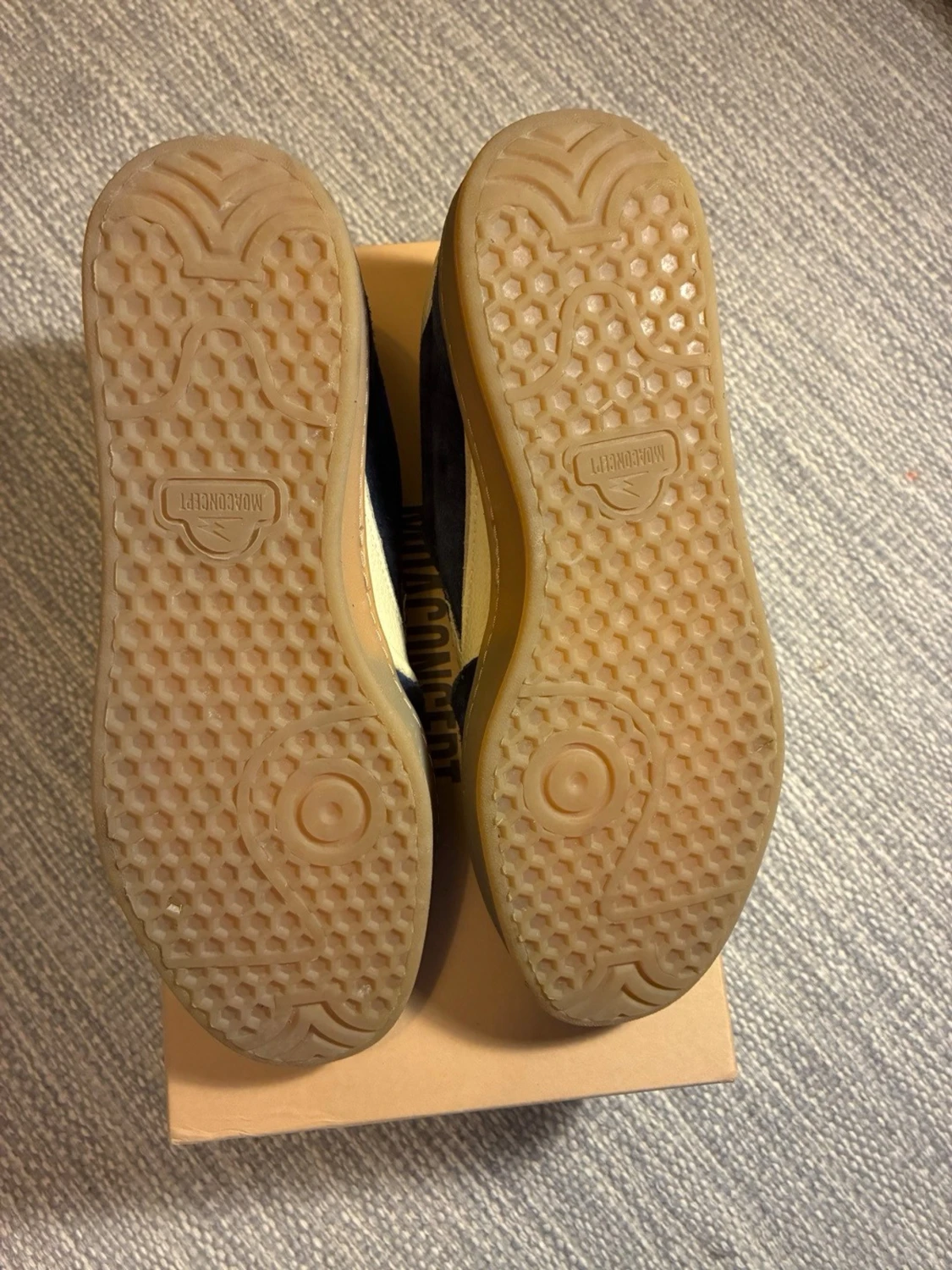 Mörkblå sneakers från MDA Concept - 4