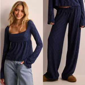 NELLY bluse top set - Mörkblå långärmad topp set från Nelly 