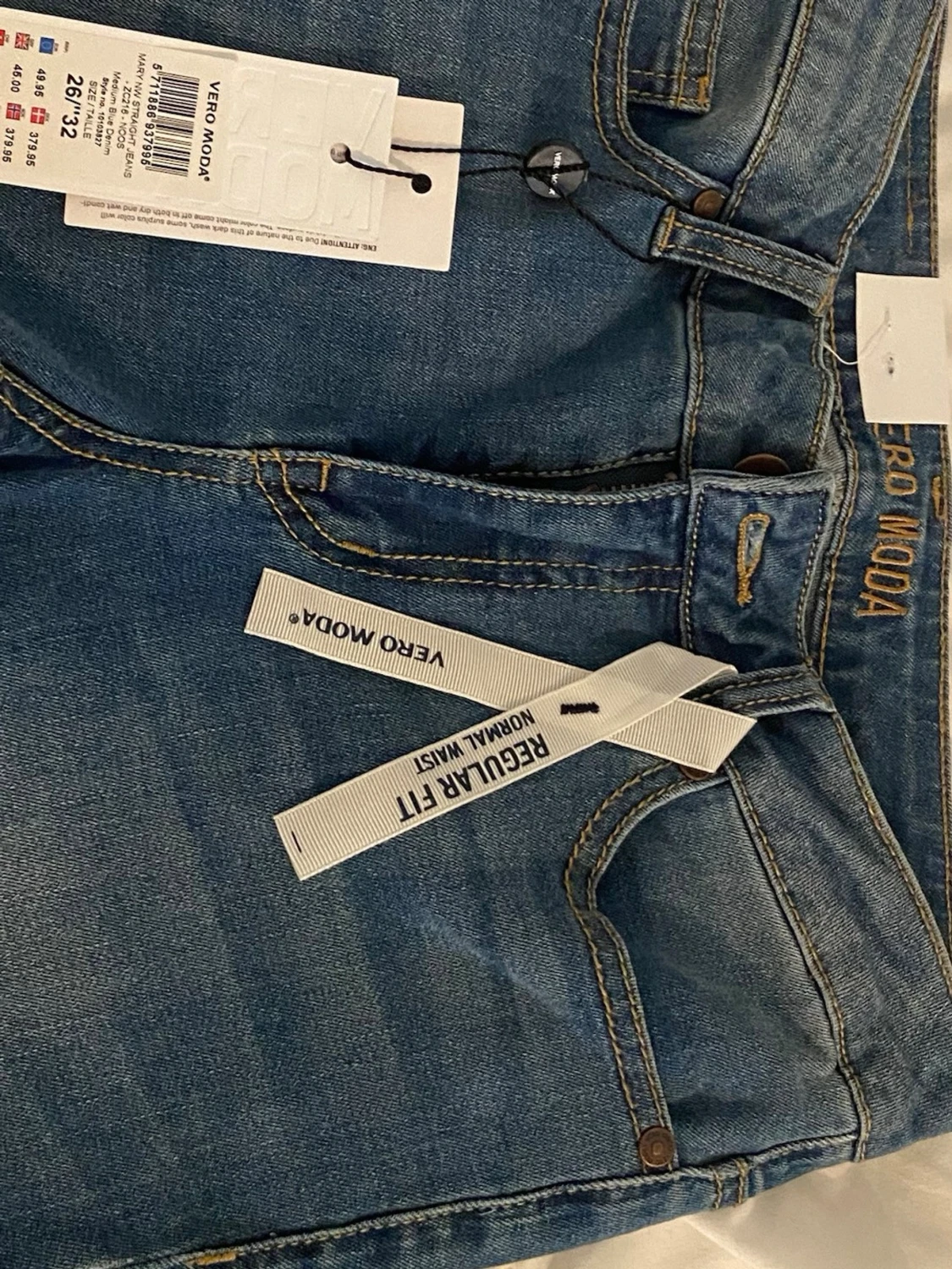 Blå raka jeans från Vero Moda - 1