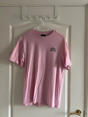 Tshirt - Mängdrabatt finns! Ju fler plagg du köper, desto bättre pris kan jag ge!