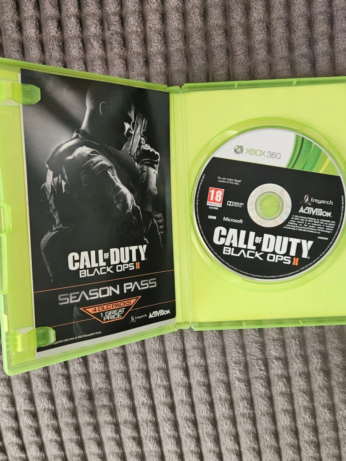 Xbox 360 spel: Saw & Black Ops II - 1