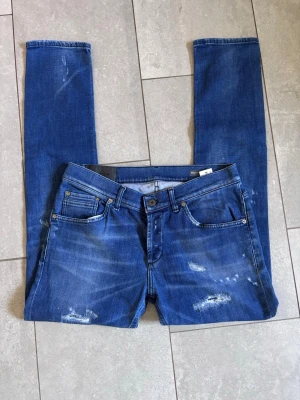 Dondup Ritchie Jeans - Slitna Dondup Ritchie jeans med mjukt jeans materiel  - W34 - Skick 9/10 - Hör av dig vid minsta fundering!