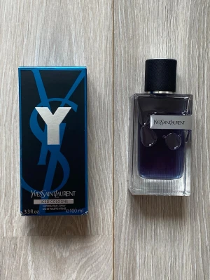 YSL Y iced 100ml - Köpte parfymen blint och den va inte va jag förväntade mig. Sprutat en gång annars helt oanvänd. 100ml.