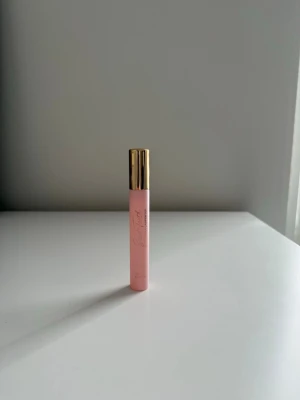 Sabrina Carpenter  - Aldrig använd. 