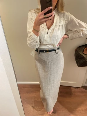 Adoore bristol kjol - Magisk herringbone/tweed kjol från adoore, använt fåtal gånger! Strl 36. Köpt i höstas! ❤️