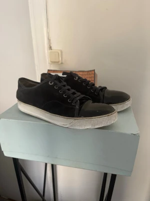 Lanvin skor - Säljer dessa lanvin captoe pga att jag tröttnat på dom, säljer billigt pga att jag vill bli av med dom fort.