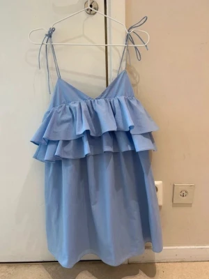 Klänning zara - Såå snygg trendig klänning från Zara som är slutsåld!! Perfekt inför sommaren 😍❤️❤️❤️