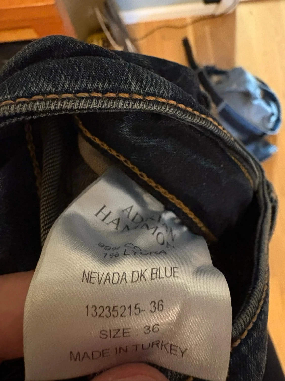 Mörkblå jeans från Hammond - 5