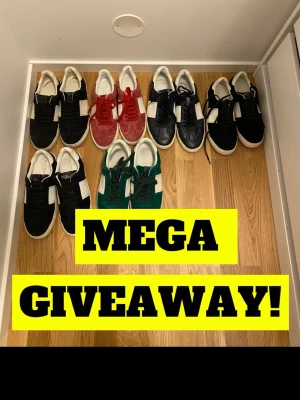 Valentino flycrews MEGA GIV3 AW4Y - Som tack för ert fantastiska stöd ger vi nu bort flera par Flycrews! Så här deltar du i utlottningen: 1️⃣ Följ oss på Plick 2️⃣ Gilla den här annonsen  🎉 Första vinnaren dras när vi når 450 följare, nästa vid 500 och så fortsätter det! Ju fler som följer, desto fler vinster delas ut. Lycka till! 😄✅