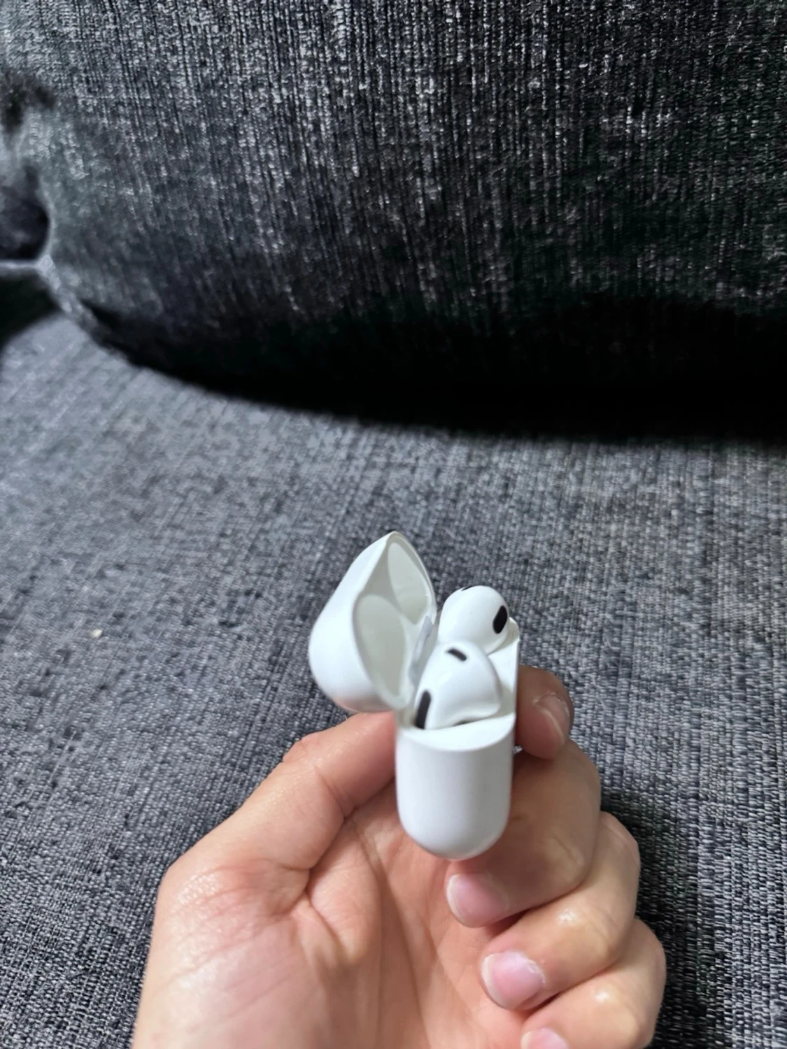  AirPods med laddningsetui - 4
