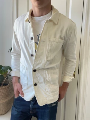 Selected home overshirt  - Selected home overshirt, riktigt schysst passform. Inga defekter! Modellen i bilderna är 180 cm 75 kg och bär Storlek s, Kom med frågor! 🌟 (Kan gå ned i pris vid köp av paket 😉) 