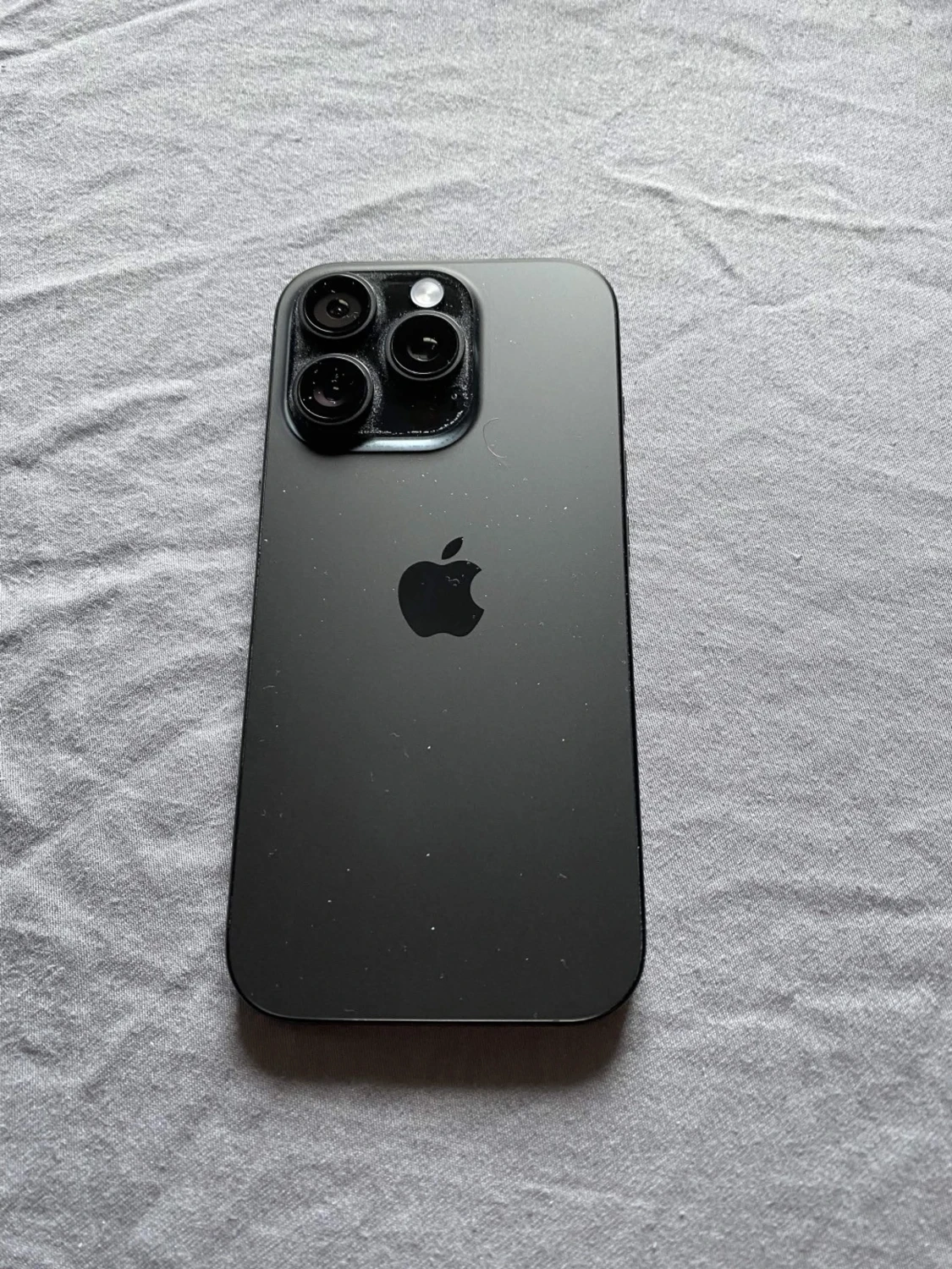 iPhone 16 Pro