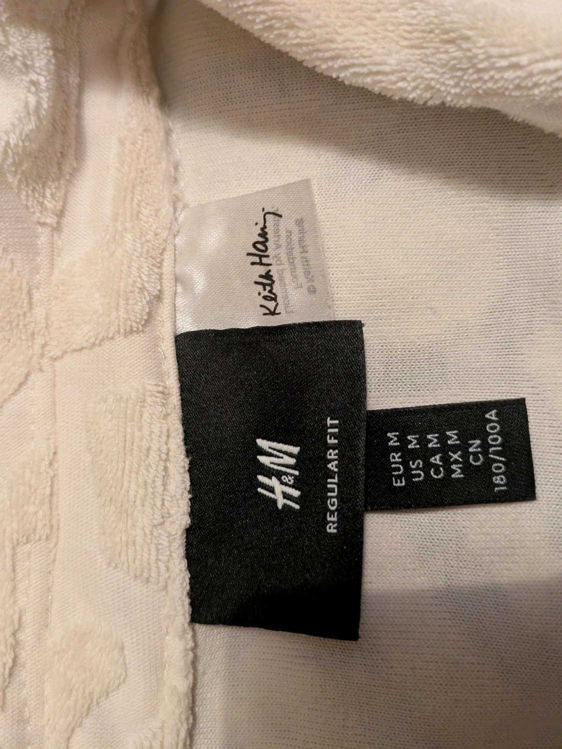 Beige frottéskjorta från H&M x Keith Haring - 1