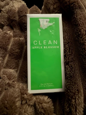 Clean apple blossom - Clean parfym apple blossom 60 ml ny och oöppnad ❤️🤗