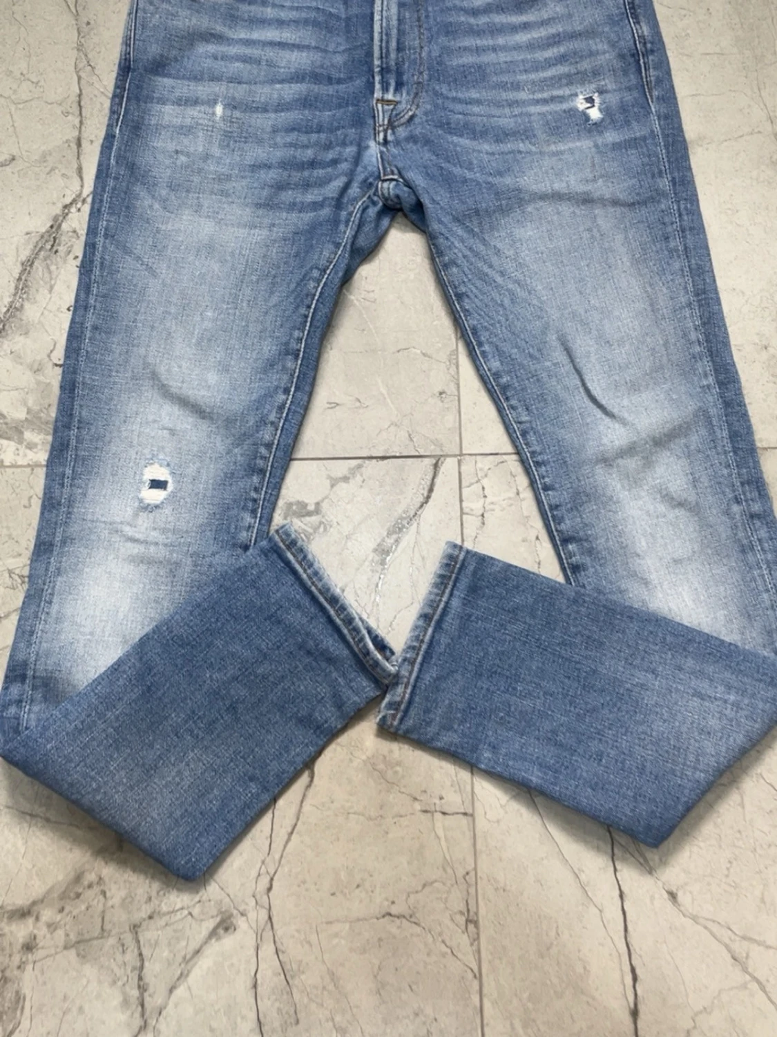 Ljusblå slitna skinny jeans - 5