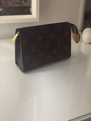 Louis Vuitton Pouch - Small