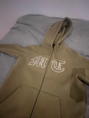 Tuttolente hoodie grön - Använd 1 gång perfekt skick