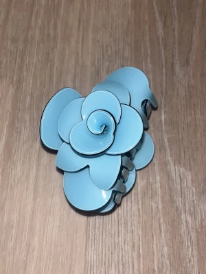Hårklämma - 🌸Hårklämma fungerande i blomform🌸 