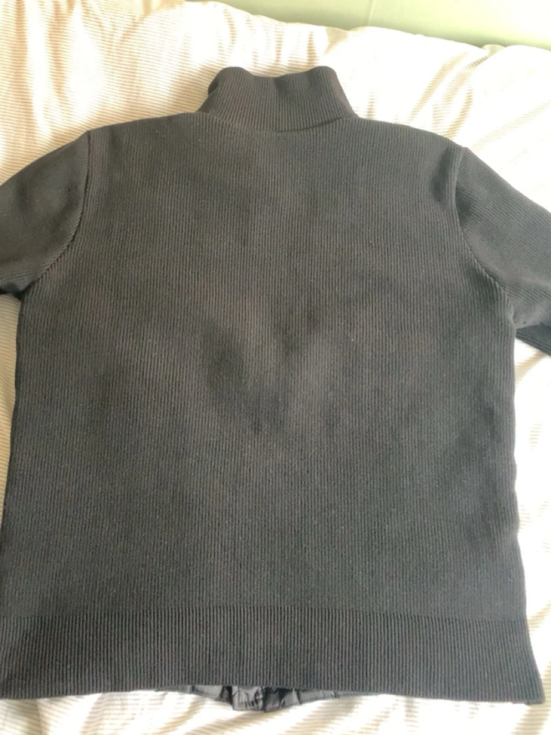 Svart pufferjacka från Moncler - 1