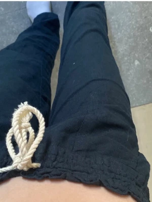 Roxy Linnebyxor  - Linnebyxor från märket Roxy♥️ Endast använda Max 3 gånger, ser ut som nya♥️ Marinblå! 