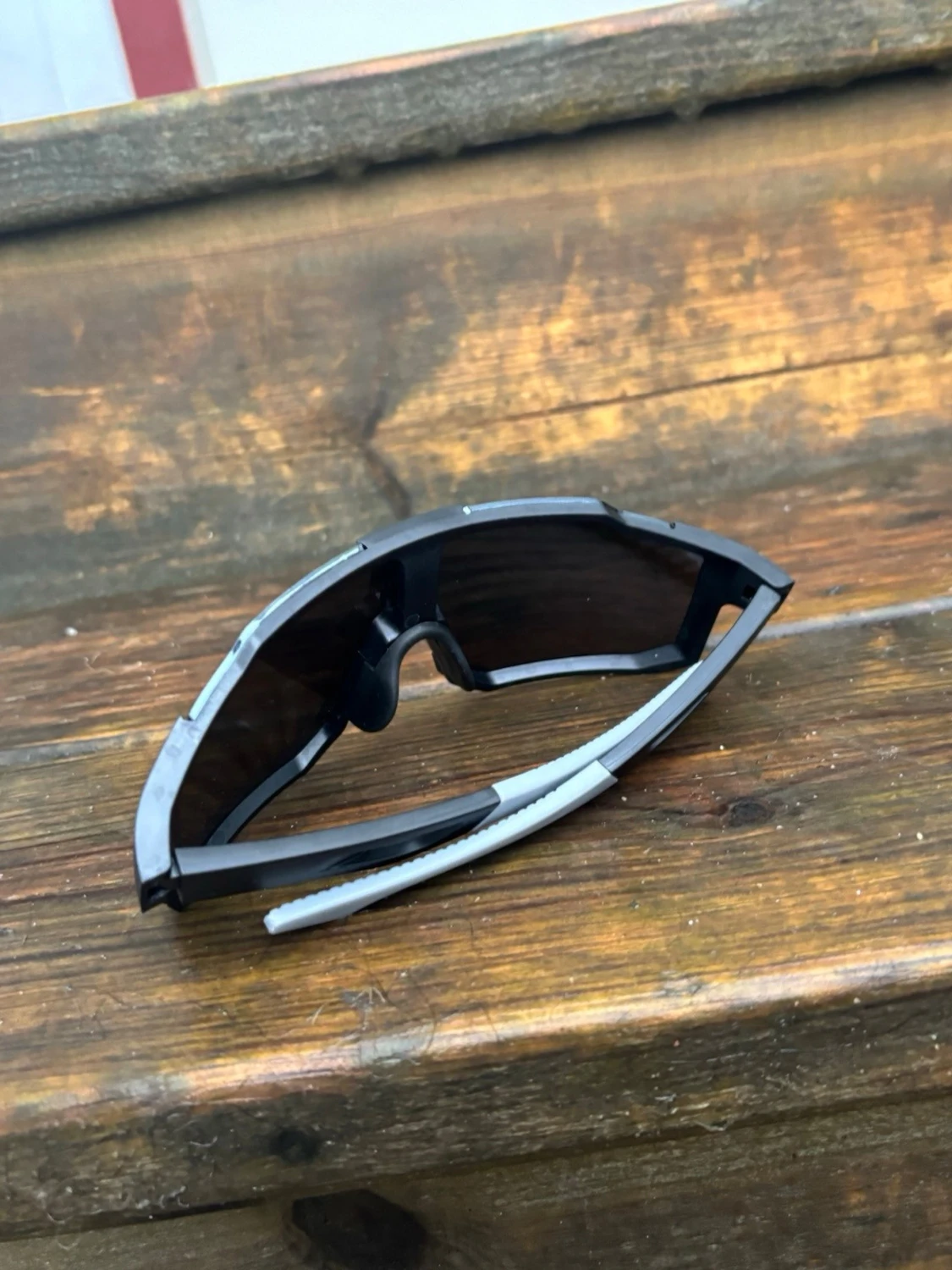 Silver spegelglas Sportsolglasögon med svart ram - 4