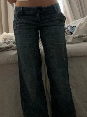 Unika jeans - Säljer dessa as snygga och coola jeans ❤️ 