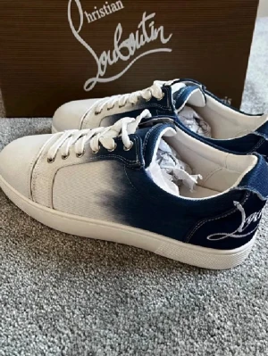 juvul - hej säljer mina nya skor