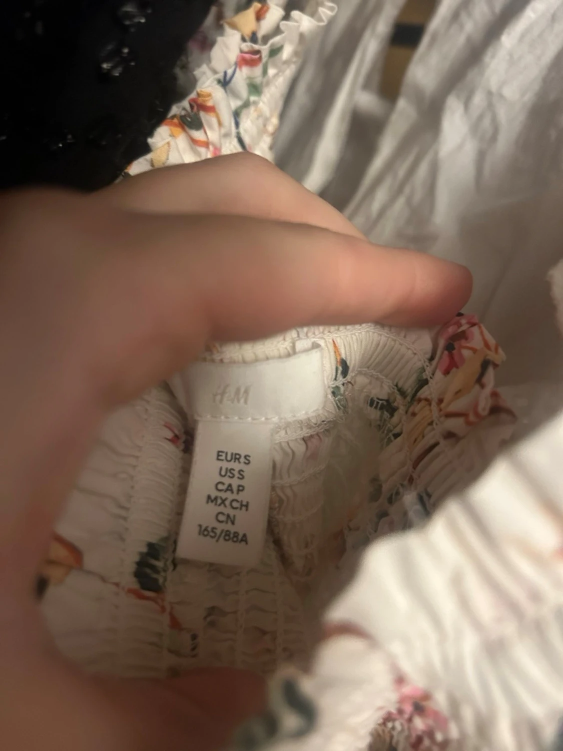 Blommig offshoulder kortklänning H&M - 2