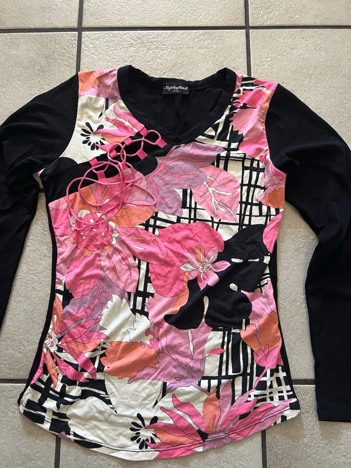 Sophytine Paris Blommig långärmad topp i rosa och svart storlek S/M - 1