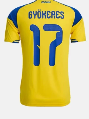 Sverige fotbollströja Gyökeres 17 - .Köp nu en Gyökeres tröja med nummer 17. En av våra blivande vm hjältar denna är i storlek M. Just nu för endast 375 kr🔥🔥🔥 (tröjan har inte kommit än, dem kommer om ungerfär 14 dagar från 1 april, men du kan hjärna få reservera idag)