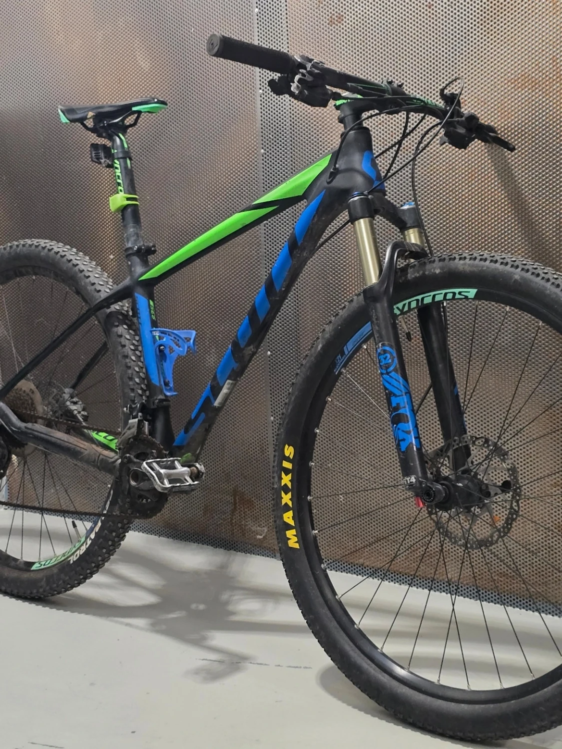 Scott scale 935 mountainbike svart/grön/blå - 3