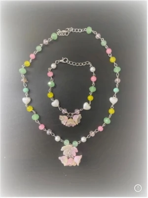 Flower set  - 100% handgjord av mig! Snälla kontakta innan du trycker på köp nu, ifall den redan har blivit såld på en annan app🫶🏼 fråga gärna om du vill köpa separat! #trinket #y2k #alt #emo #goth #anime #kpop #scene #whimsical #fairy #fairycore #fairygrunge #kawaii #coquette #sanrio #juminocore #shoujo #swag #mlp #mylittlepony #bluelock #saikik #demonslayer #naruto #jujutsukaisen #jjk