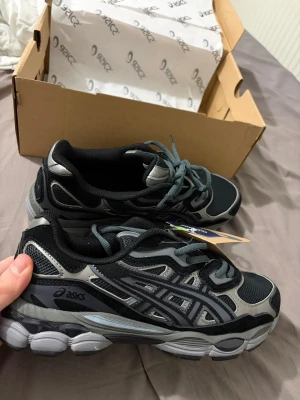 Asics skor - Fina asics skor fick dom som present.