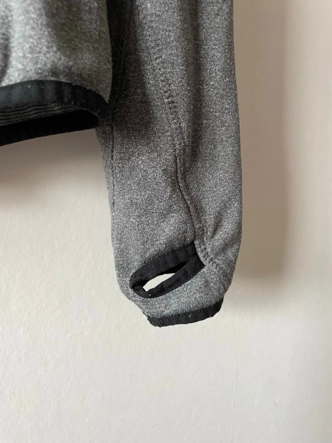 Grå sportjacka med huva - 3