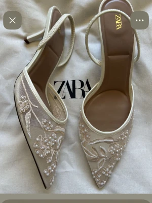 SÖKER  - Söker dessa i 37 eller 38