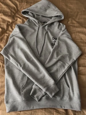 Gallery dept Hoodie - Fin och nästan ny gallery dept hoodie. Skriv gärna vid frågor 