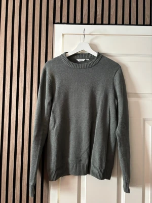 Dobber stickad tröja - Stickad tröja från Dobber i nyskick, endast använd ett par gånger, Storlek S