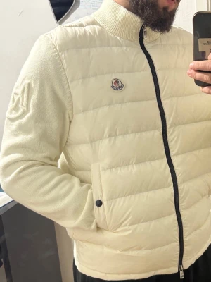 Moncler cardigan  - Helt ny med prislapp och moncler påse