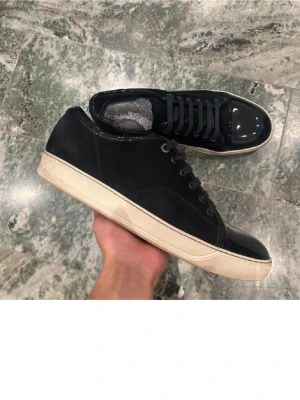 Lanvins  - Låda och dustbag ingår, väldigt bra skick.