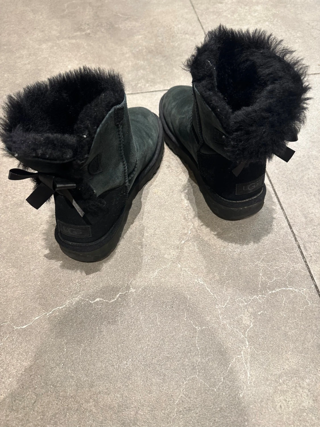 Svarta UGG boots - 1
