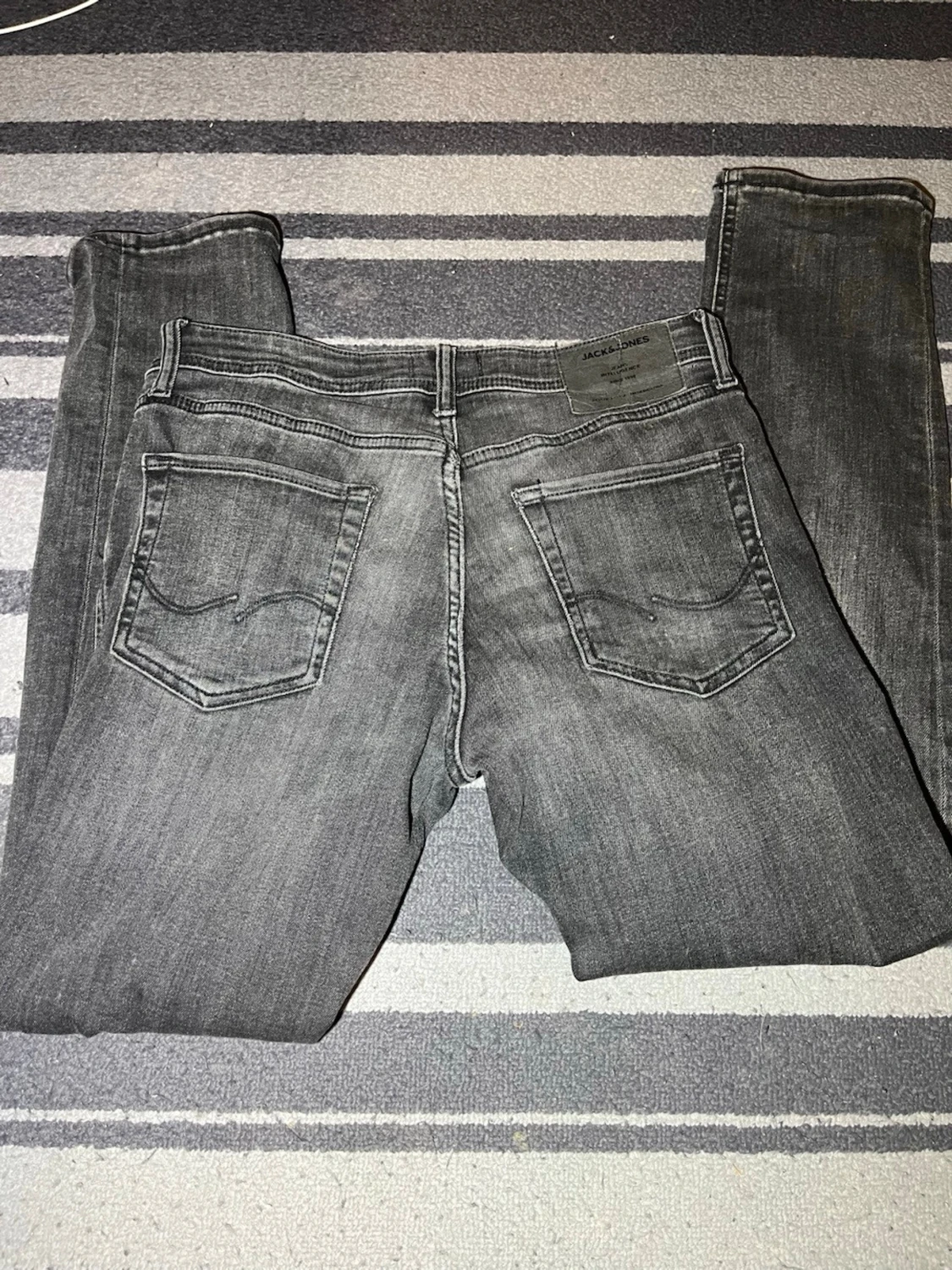 Grå jeans från Jack & Jones - 4