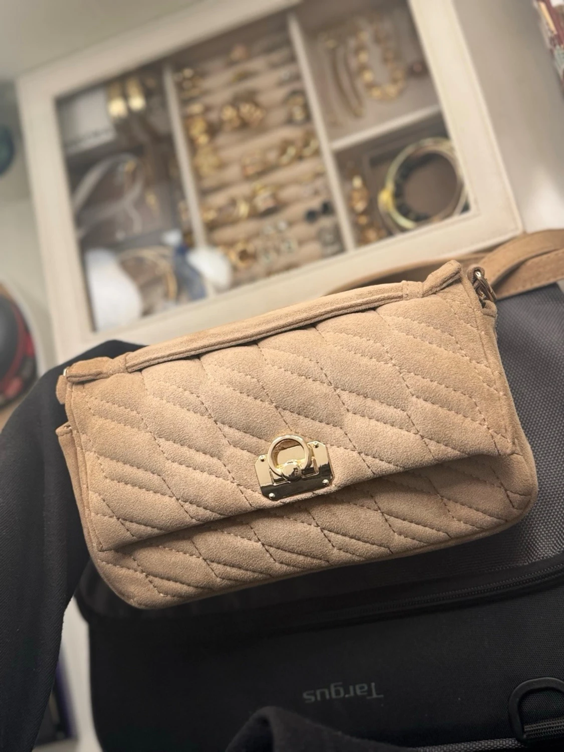 Beige axelväska - 1