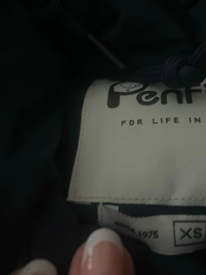 Penfield jacka - Penfield jacka använd 1 gång i storlek XS.köptes för 2400 kr och kan tänka mig att sätta ner lite till.