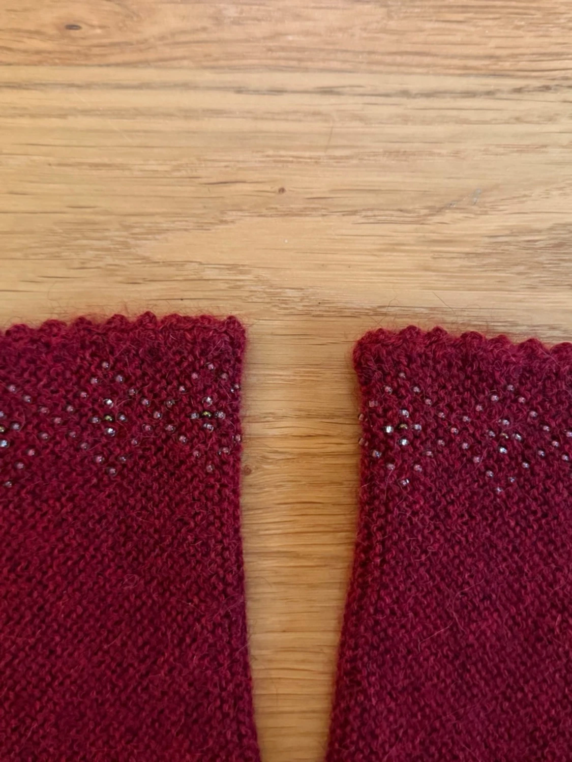 Handstickade ull handledsvärmare - 3