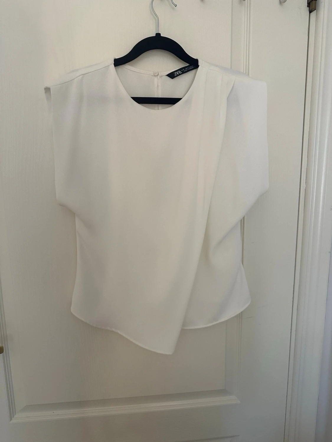chic vit blus från Zara