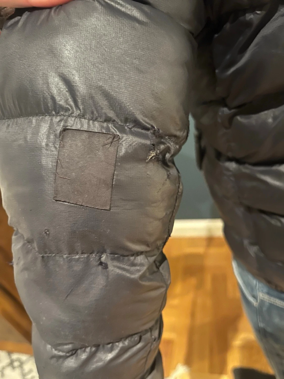 Svart dunjacka med huva Peak Performance - 4