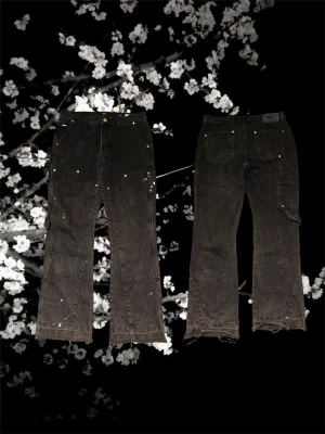 Black flared jeans  - Svarta flared jeans i fint skick och fin kvalité! Meddela vid intresse! 😁 W|34